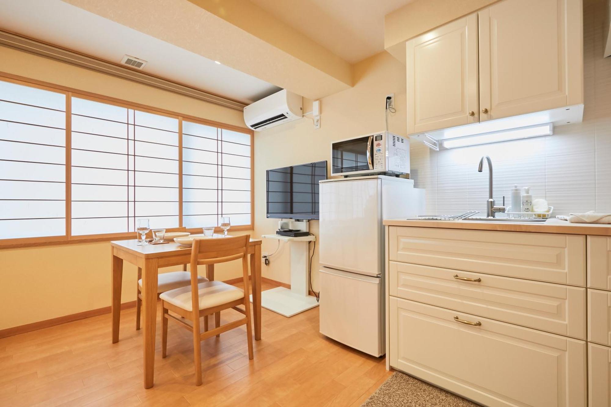 Condominium Hotel Keyakian Tokyo Nihonbashi Exteriör bild